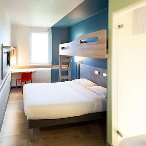 Triple Room a Double Bed a Bunk Bed